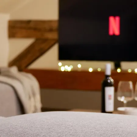 Apartmán Laurinska 1 *