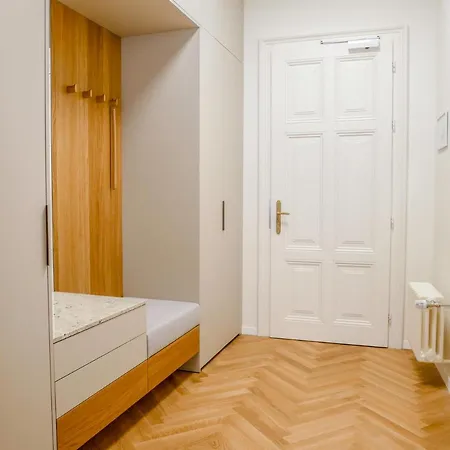 Laurinska 1 Apartment Bratislava