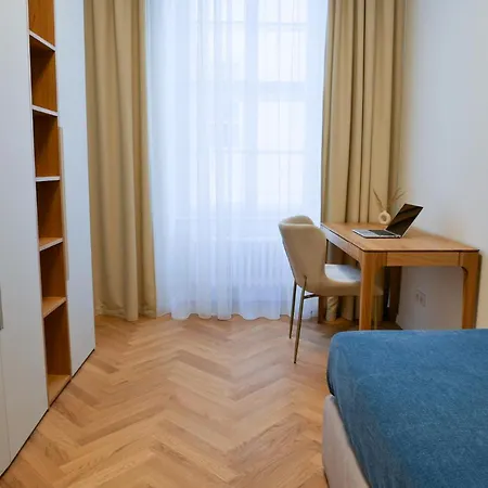 Laurinska 1 Apartment