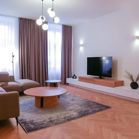 Laurinska 1 Apartment Bratislava