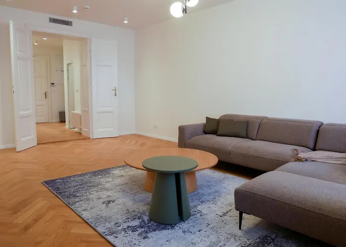 Laurinska 1 * براتسيلافا