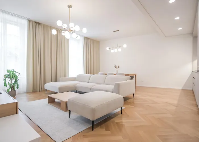 Apartmán Laurinska 1 *