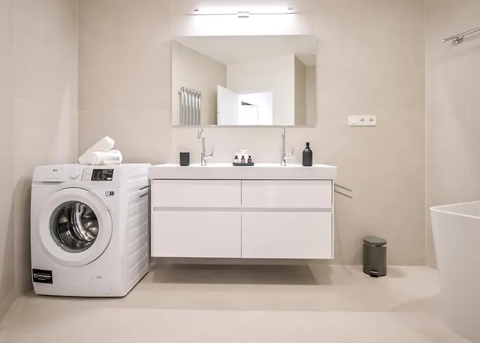 Laurinska 1 * Pozsony