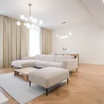 Lägenhet Laurinska 1 *