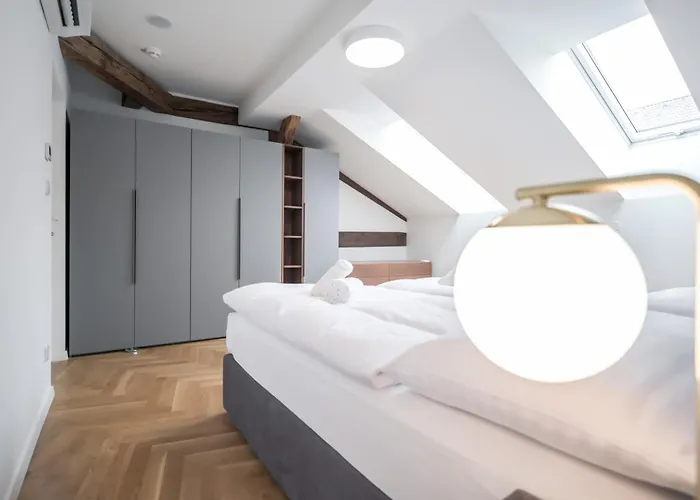 Laurinska 1 Apartament